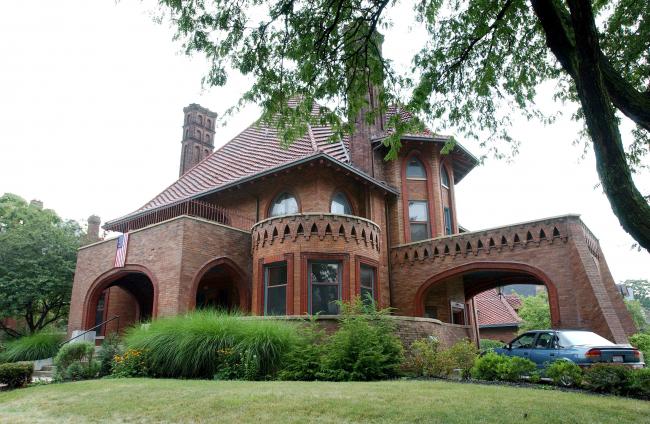 assymetry victorian style home in columbus ohio