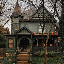 Columbus Ohio victorian style home with towers and turrets