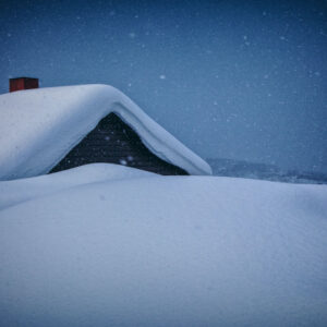 How To Deal With Common Winter Roofing Issues